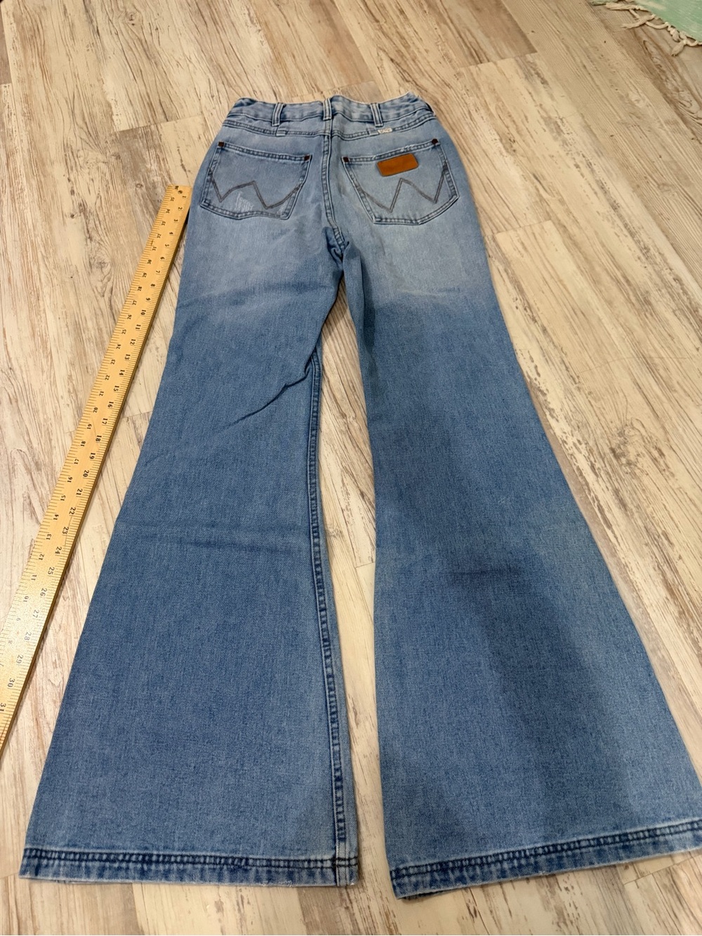 Billabong Wrangler Women's Blue Denim Patchwork Flared Jeans Pockets 27 - Picture 10 of 12